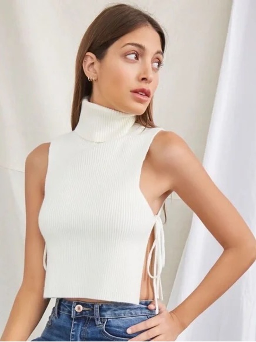 Edikted Cream Sleeveless Ribbed Turtleneck Side-Tie Crop Top